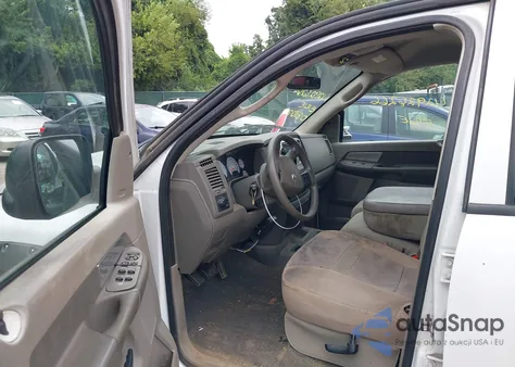 2008 Dodge Ram 1500 Sxt/Slt z USA, uszkodzony, nr VIN 3D7KS19D48G227526